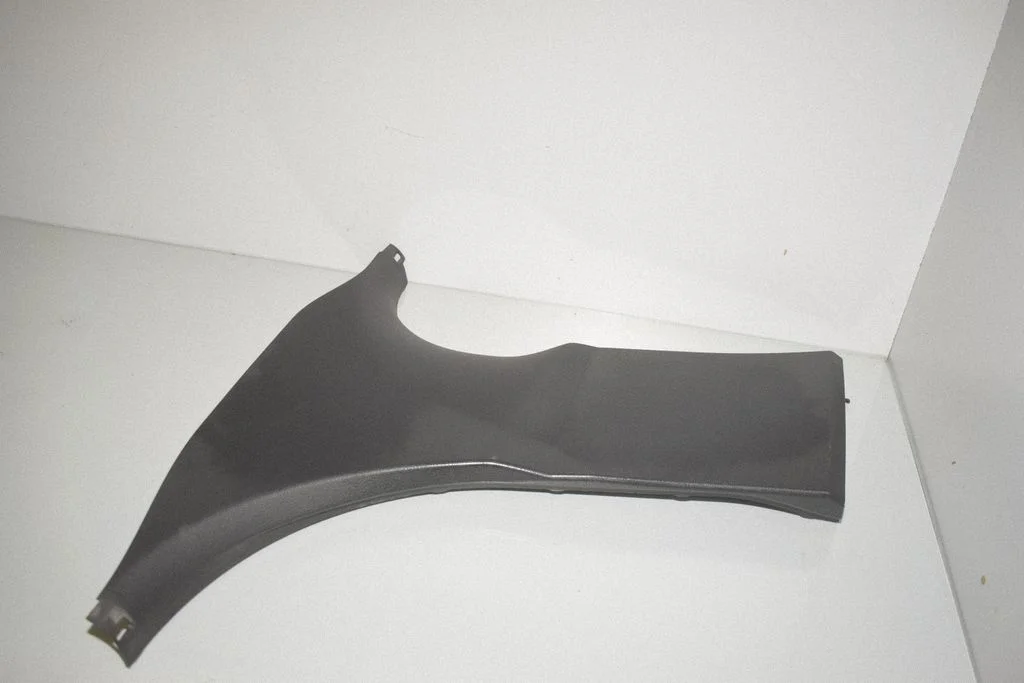 (B) pillar trim (bottom) 7311217