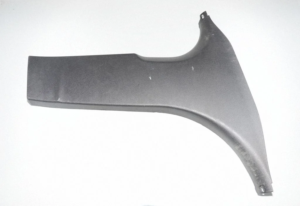 (B) pillar trim (bottom) 7221002