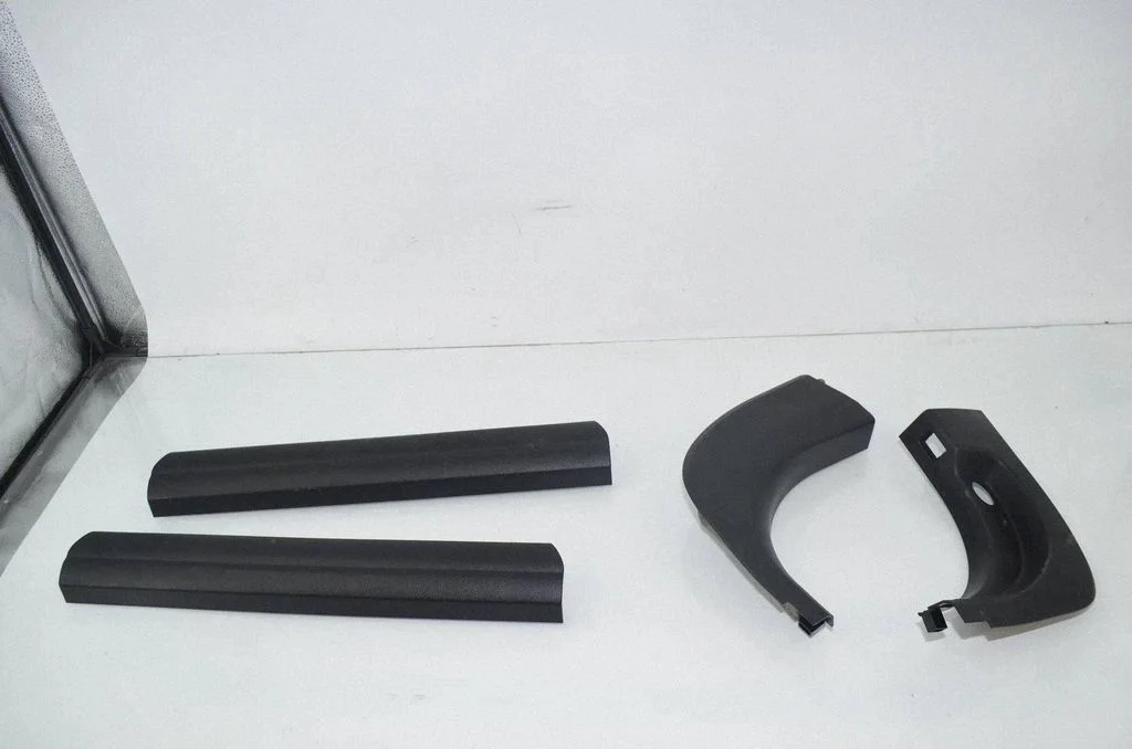 Front sill trim cover 9162721