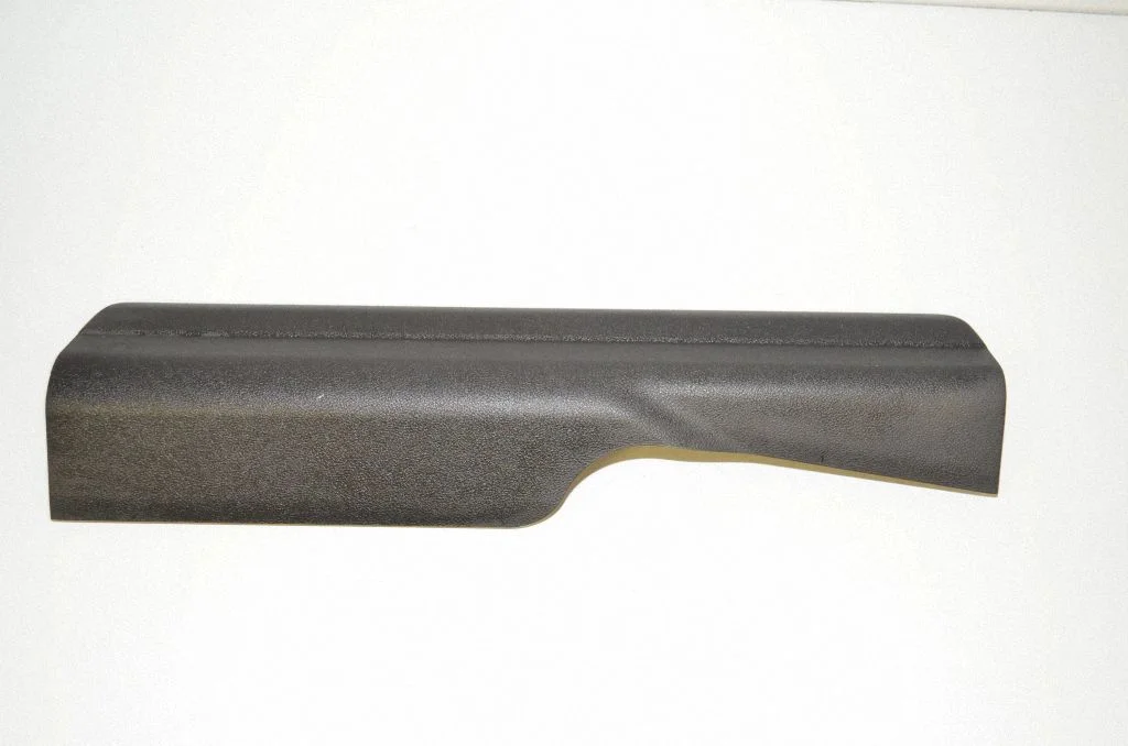 Front sill trim cover 7446422