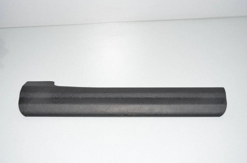 Front sill trim cover 9138916