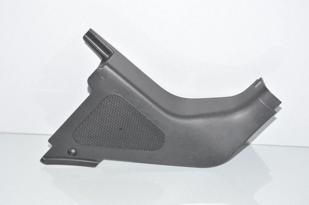 Front sill trim cover 7272418