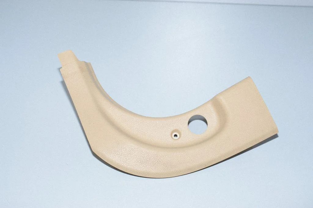 Front sill trim cover 9138941