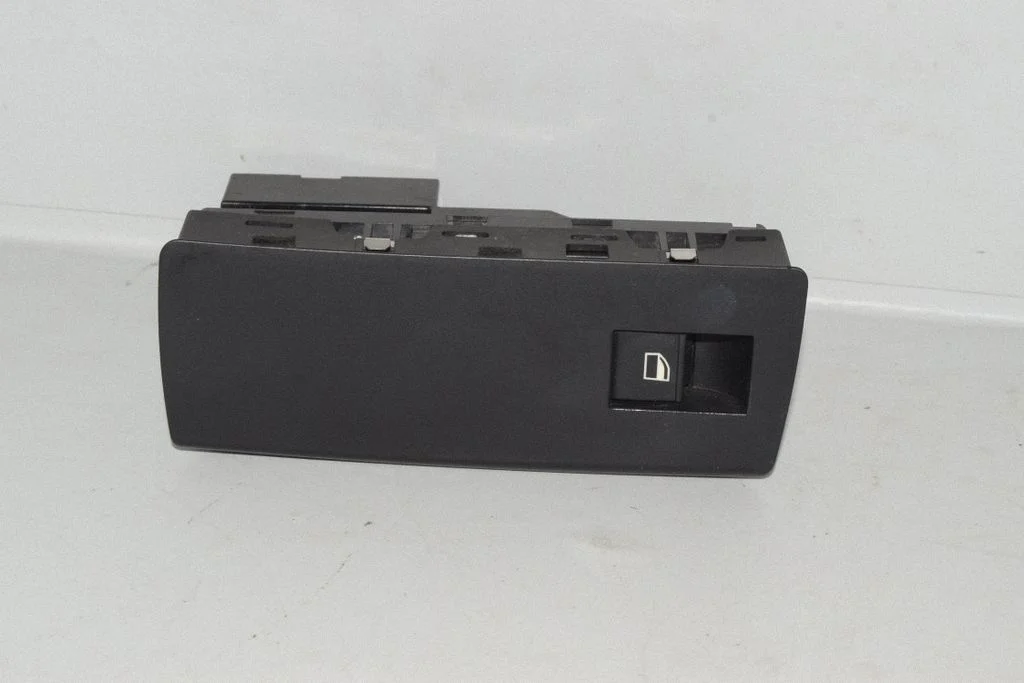 Electric window control switch – BMW X5 E53 (1999-2006)