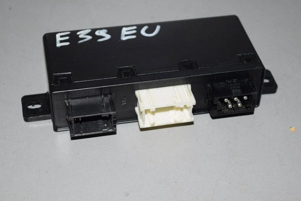 Door control unit/module – BMW 5 Series E39 (1996-2003)