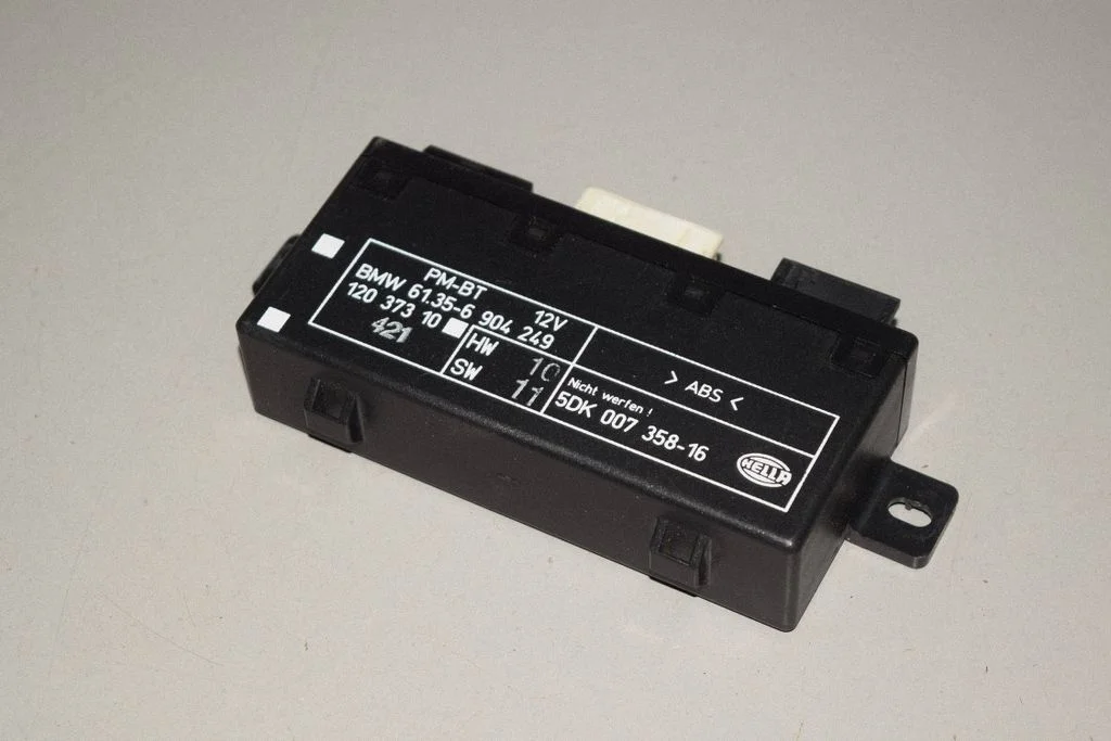 Durvju elektronikas vadības bloks – BMW 5. sērija E39 (1996-2003)