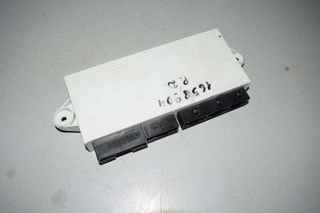Durų elektronikos valdymo blokas
