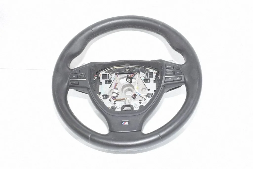 Steering wheel 8710301