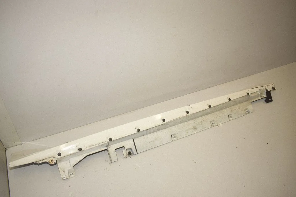 Sill 9850692
