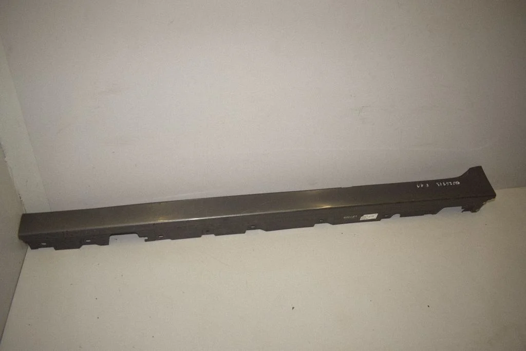 Sill 7184773