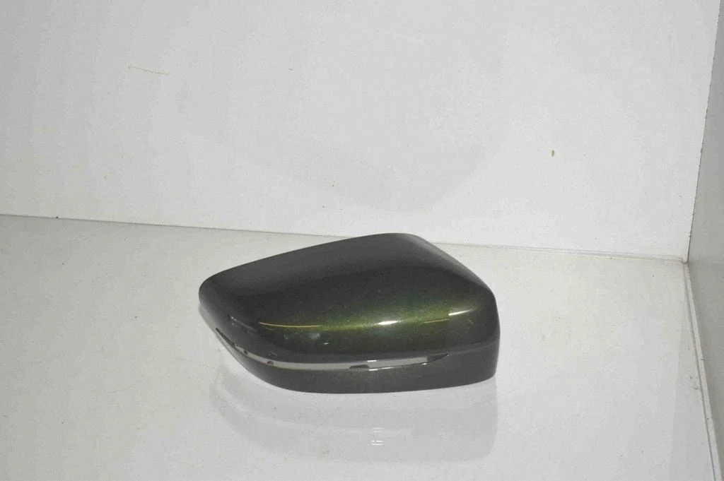 Veidrodėlio plastikinė apdaila