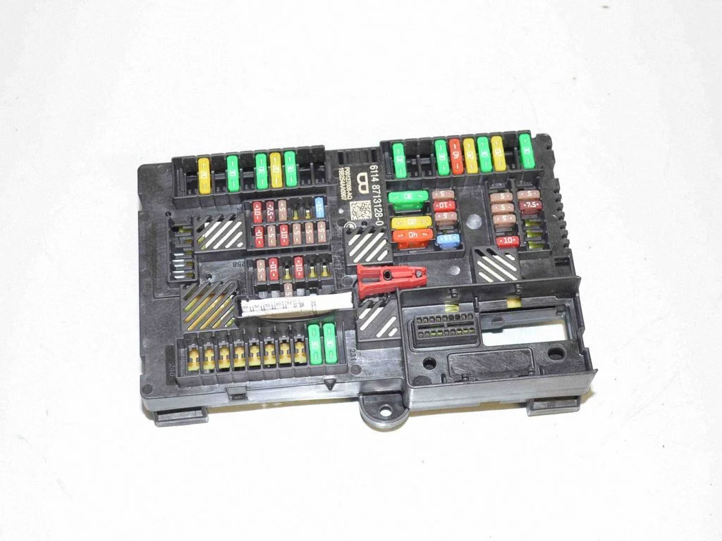 Fuse module 8713128