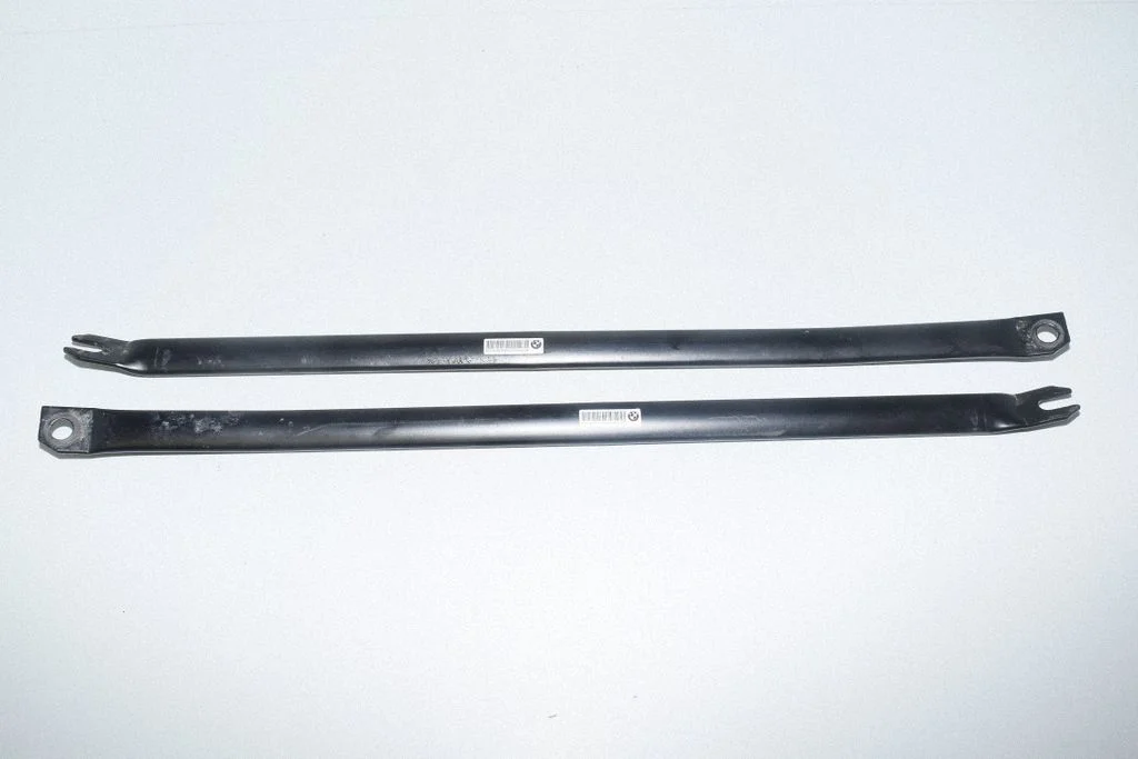 Kita variklio skyriaus detalė