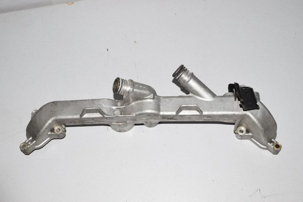 Kita variklio skyriaus detalė