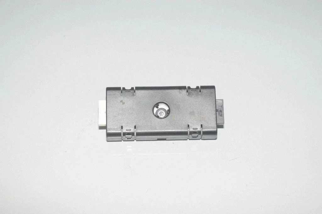 Antenni võimendi – BMW 5-seeria F10 F11 (2009-2016)