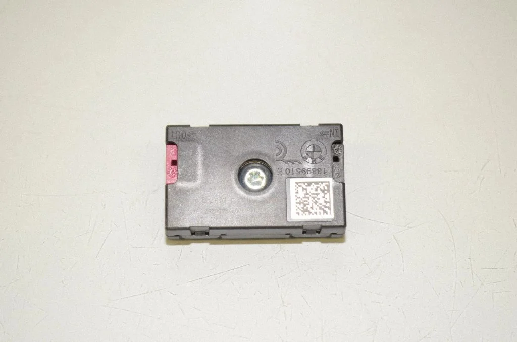 Aerial antenna amplifier 6838579