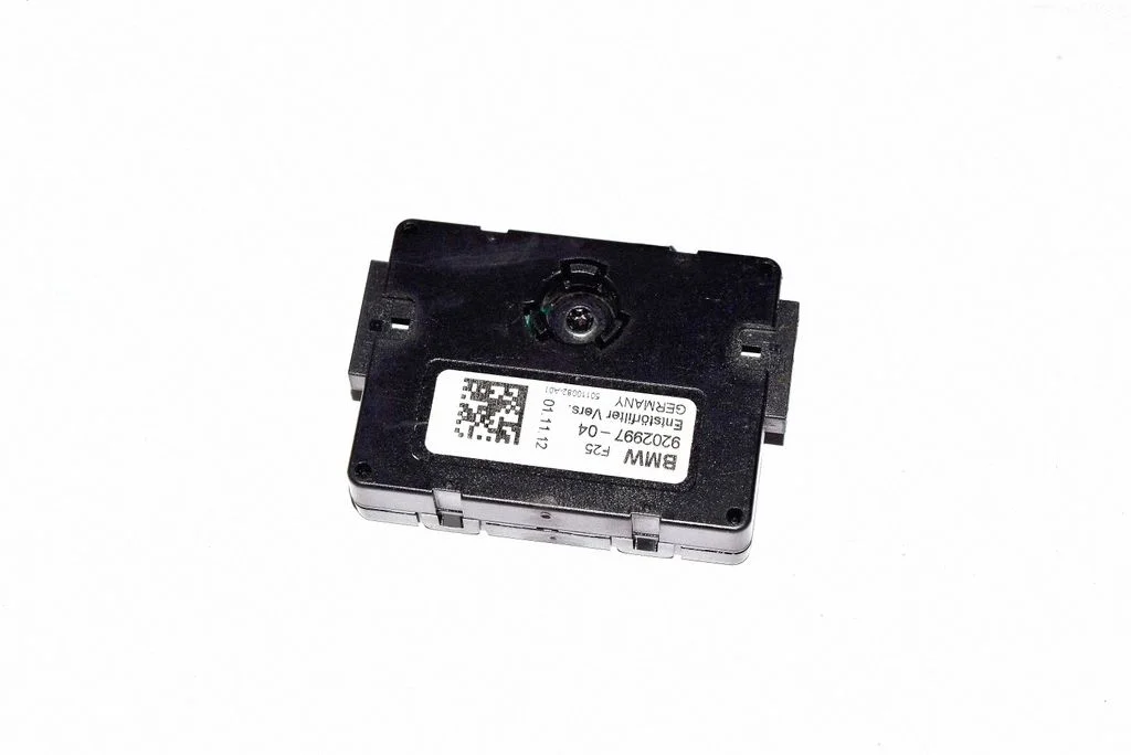 Aerial antenna amplifier – BMW X3 F25 (2010-2017)