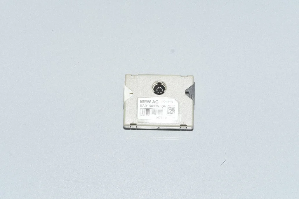 Antenni võimendi – BMW 5-seeria F10 F11 (2009-2016)