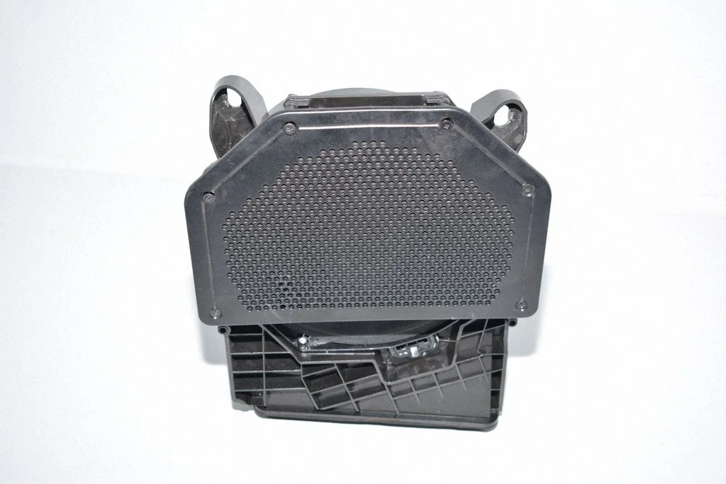 Subwoofer speaker – left