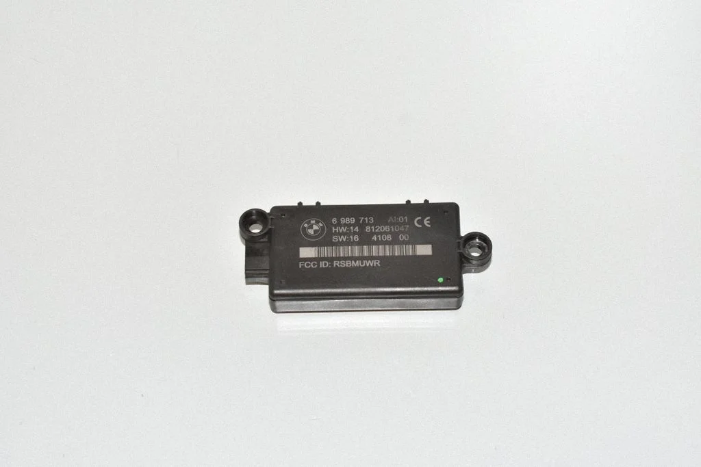 Interior comfort aerial antenna 6989713