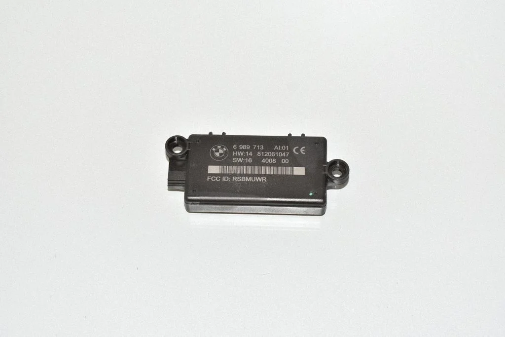 Interior comfort aerial antenna 6989713