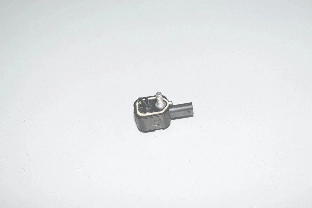 Airbag deployment crash/impact sensor 9224178