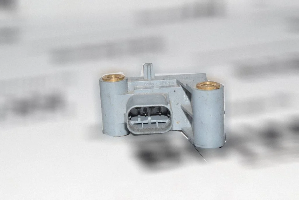 Airbag deployment crash/impact sensor