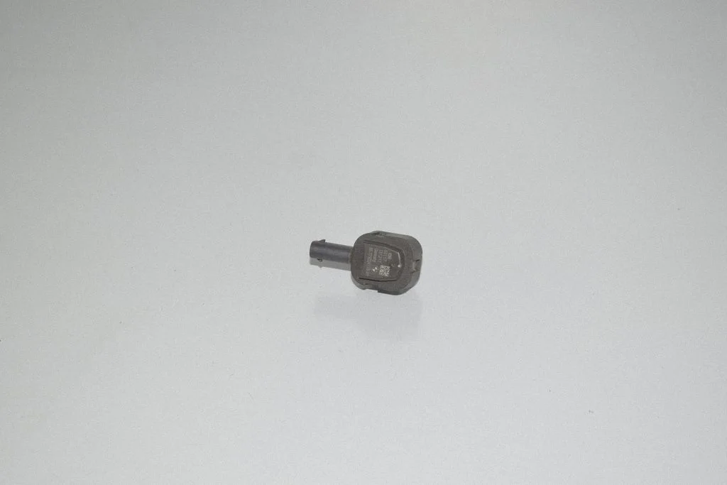 Airbag deployment crash/impact sensor 9224178