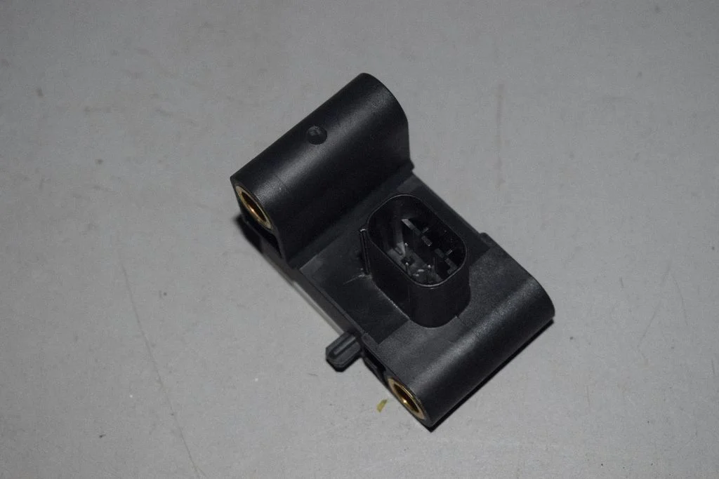 Drošības spilvenu trieciena sensors