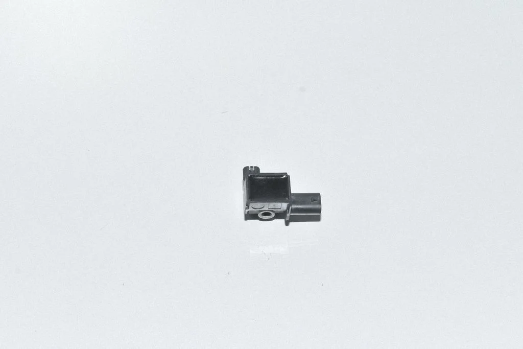 Airbag deployment crash/impact sensor 9224177