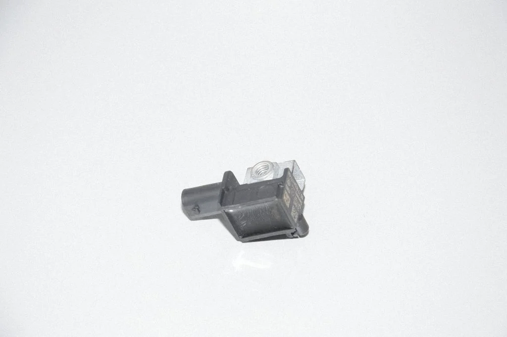 Airbag deployment crash/impact sensor 9224177