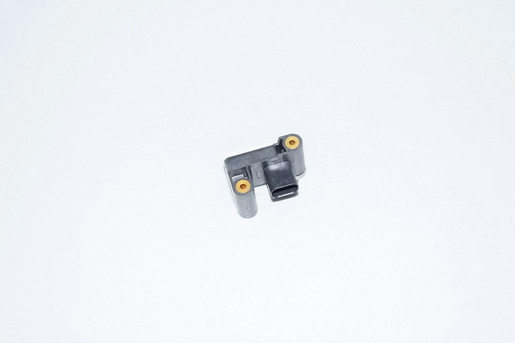 Airbag deployment crash/impact sensor 6911003