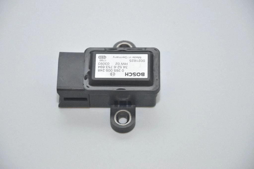 ESP (stabilitātes sistēmas) sensors (paātrinājuma sensors)