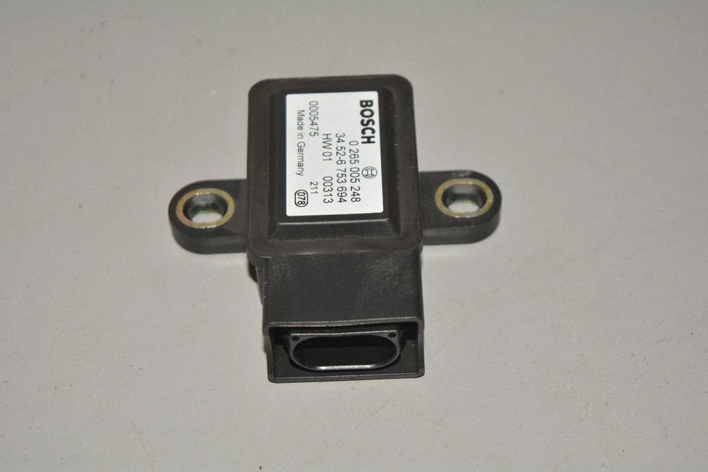 ESP (stabilitātes sistēmas) sensors (paātrinājuma sensors)