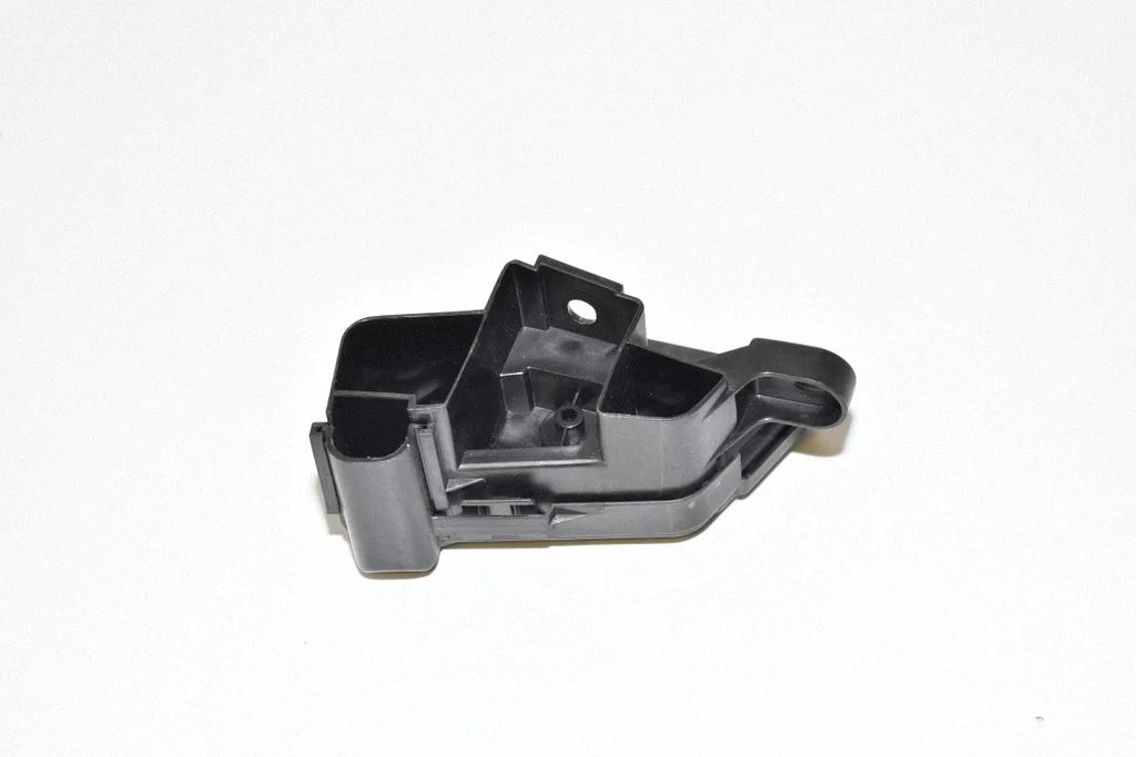 Vacuum air tank 8387573