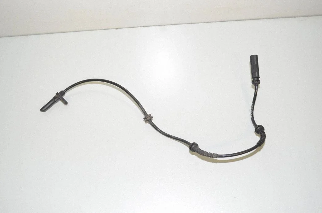 ABS rear brake sensor 6784901