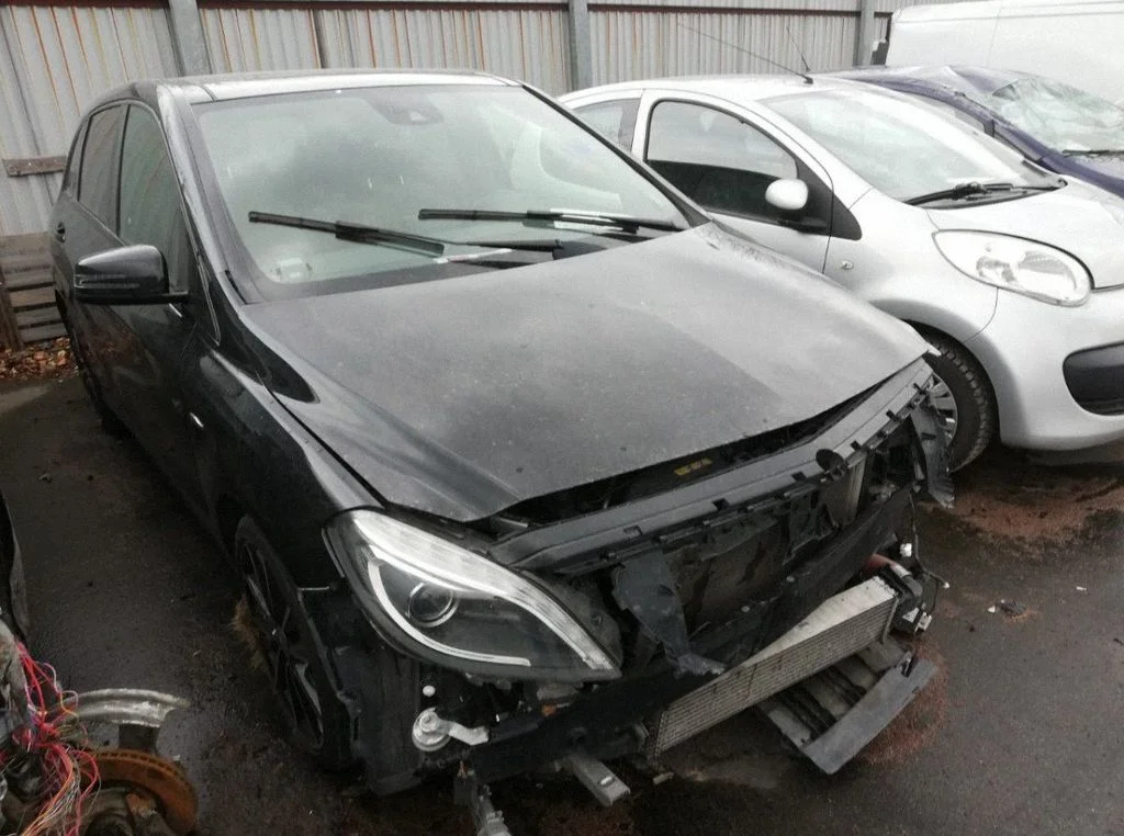 Mercedes-Benz B-class (W245, W246/W242)