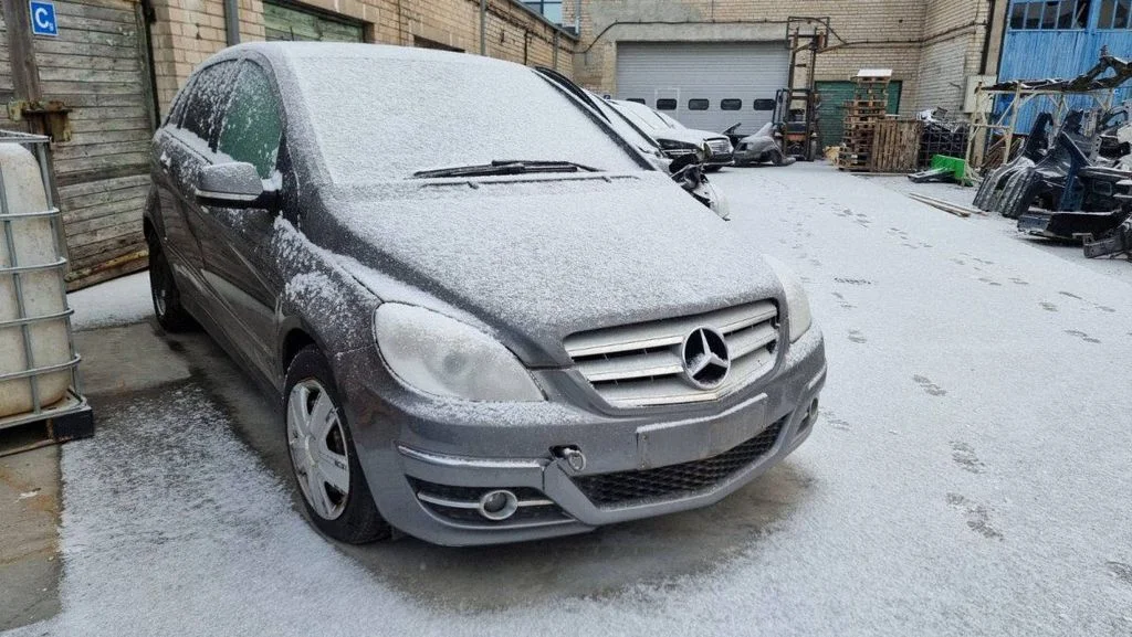 Mercedes-Benz B-class (W245, W246/W242)