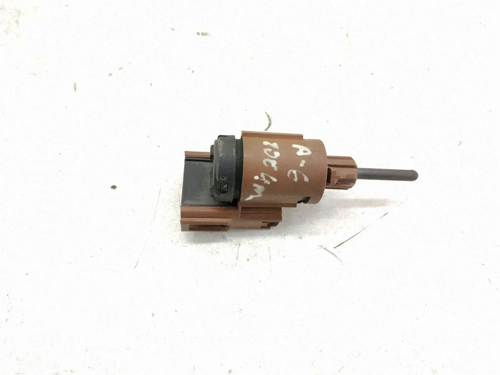 Bremžu pedāļa sensors 3B0945511B