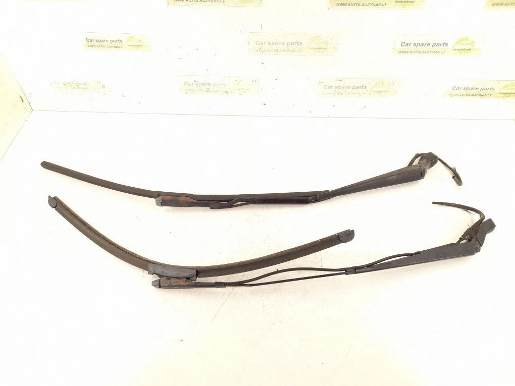 Front wiper blade arm 6398200744 – Mercedes-Benz Vito Viano W639 (2003-2014)