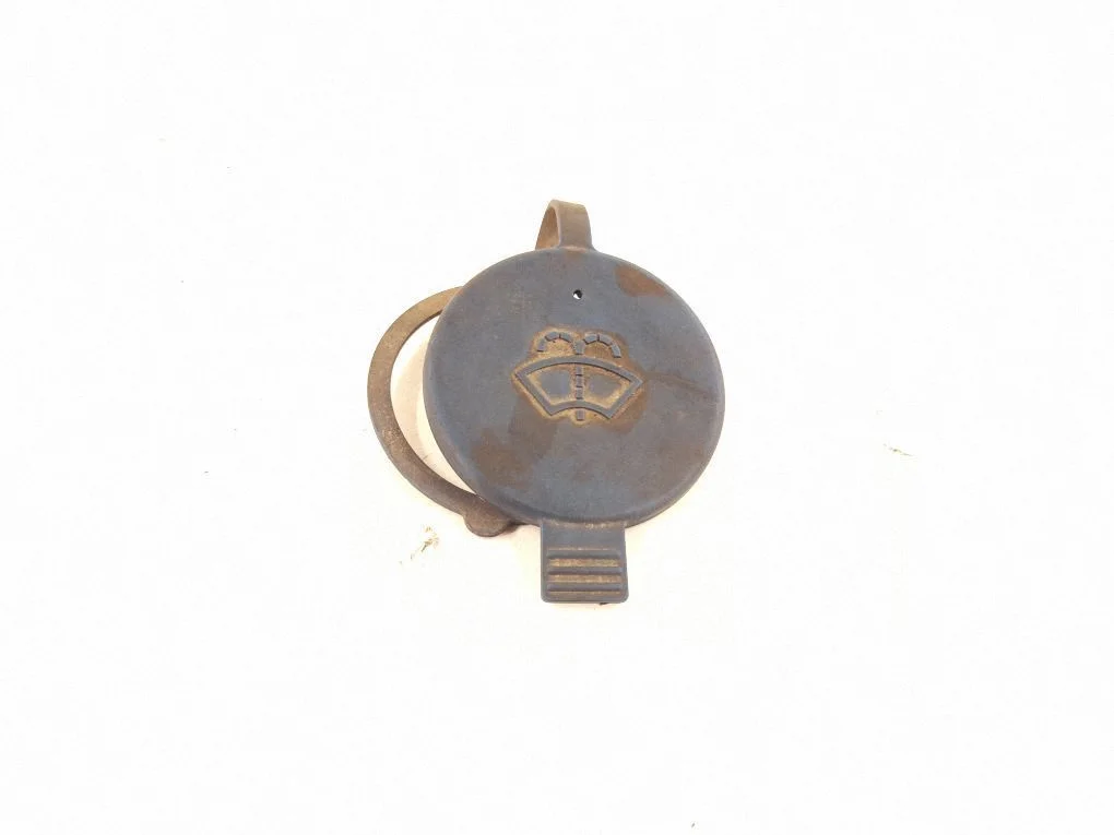 Windshield washer fluid reservoir/tank – Mercedes-Benz C-Class AMG W204 (2007-2014)