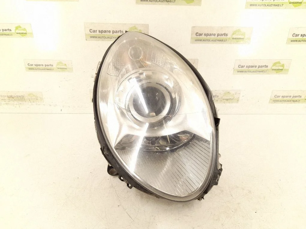 Headlight/headlamp – right