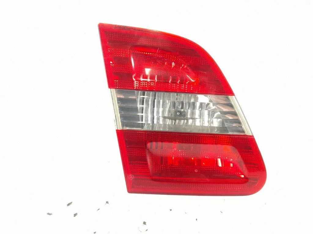 Tailgate rear/tail lights 1698201564