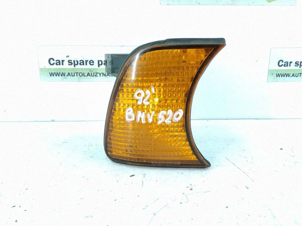 Front indicator light – BMW 5 Series E34 (1988-1996)