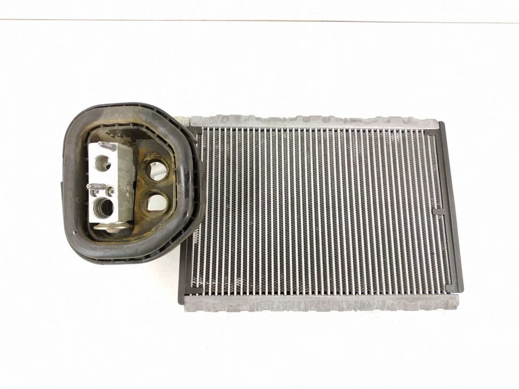 Kliimaseadme radiaator (salongis) – Mercedes-Benz E-klass W212 (2009-2016)