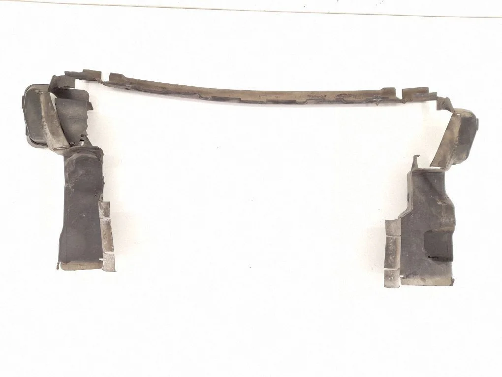 Radiaatori ventilaatori difuusor – Mercedes-Benz E-klass W211 (2002-2009)