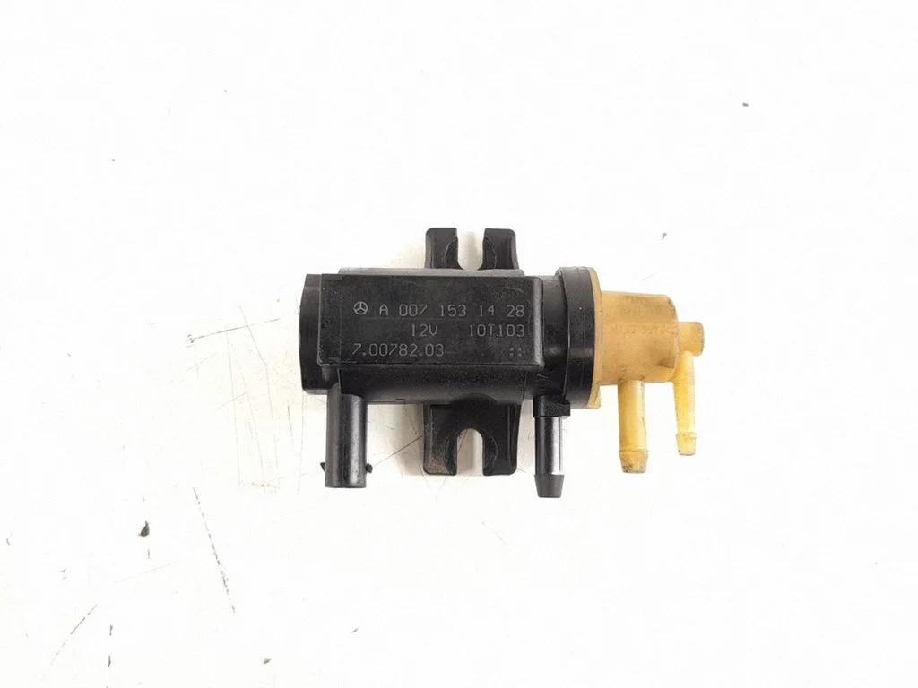 Turbo solenoid valve 0091533128 – Mercedes-Benz C-Class AMG W204 (2007-2014)