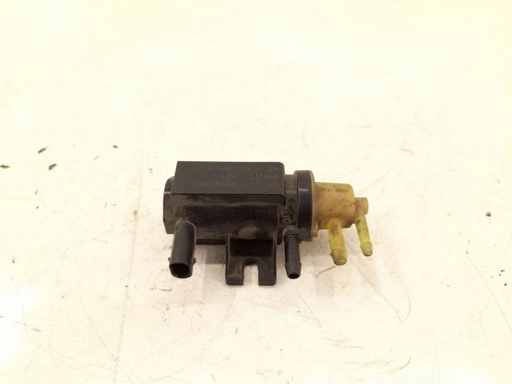 Turbo solenoid valve 0091533128 – Mercedes-Benz C-Class AMG W204 (2007-2014)