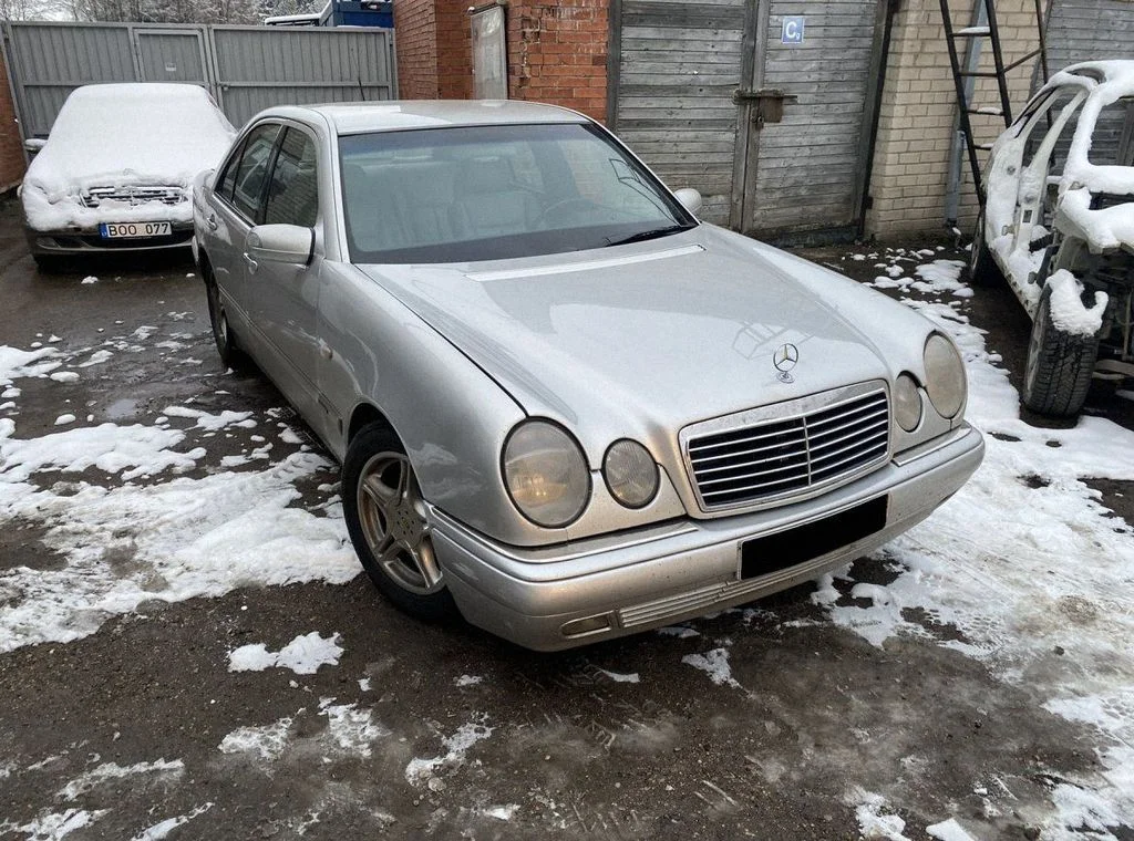 Mercedes-Benz E-class, AMG (W124, W210, W211, W212, W213, C207, W238)