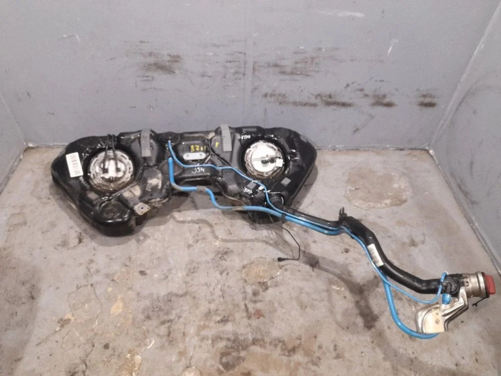 Fuel tank 2044708701
